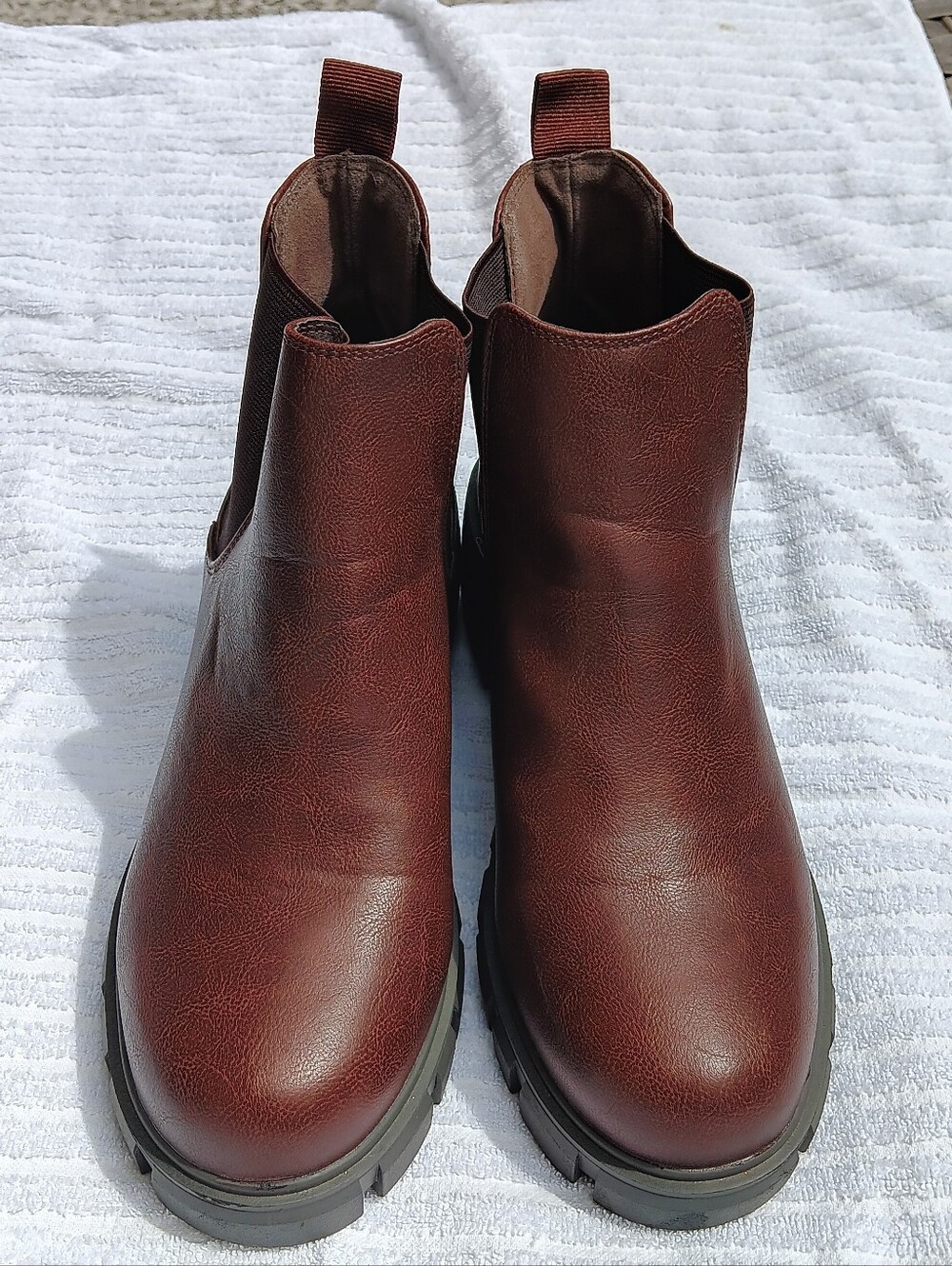 Soda Slip On Ankle Boots Sz 9 Brown Chunky Heel